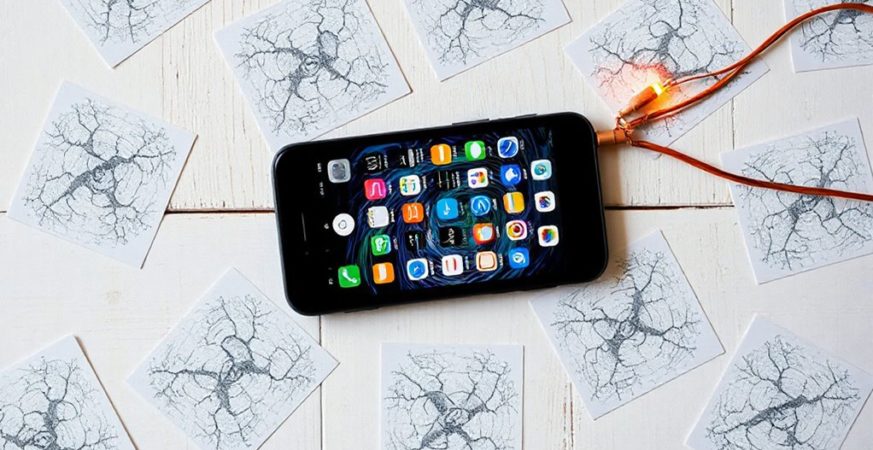 smartphone distraction and brain change