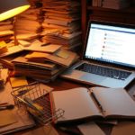 How Do I Stop My ‘Read Later’ Bookmarks From Turning Into an Unread Graveyard?